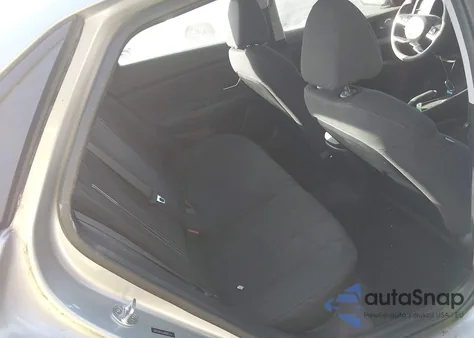 2022 Hyundai Elantra Sel z USA, uszkodzony, nr VIN 5NPLM4AG4NH077274